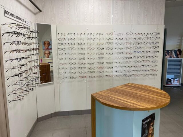 ottica-in-negozio-07
